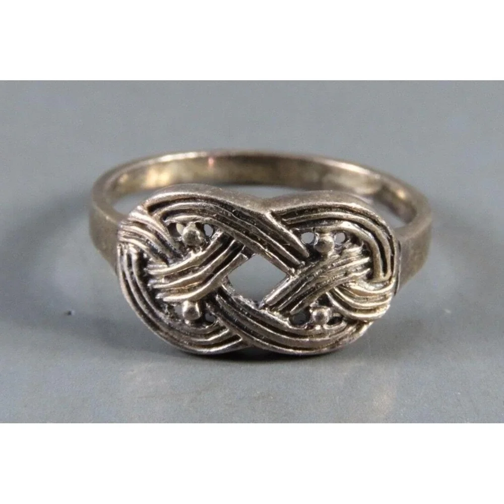 STERLING SILVER RING Celtic Style Knot Pretzel Knot Infinity Figure-8 Vintage 7